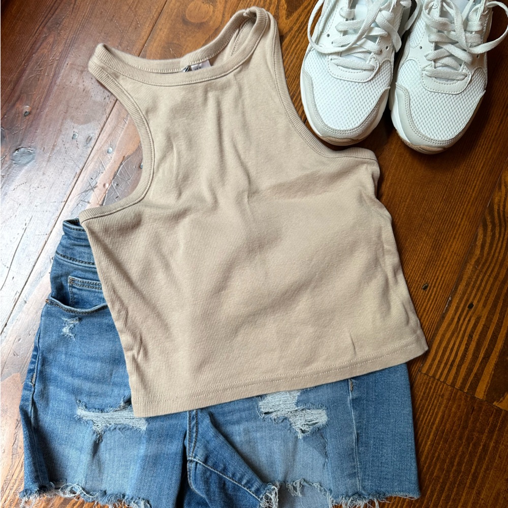 Divided for H&M Tan Racerback Tank 🤎